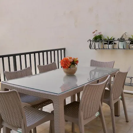 Δωμάτια σε οικογενειακή κατοικία Convenient Location Double Bedroom